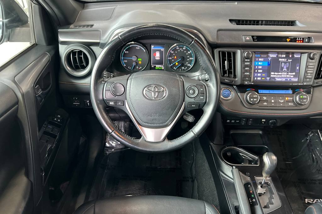 2018 Toyota RAV4 SE 10