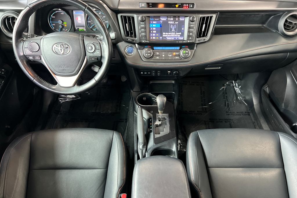 2018 Toyota RAV4 SE 2