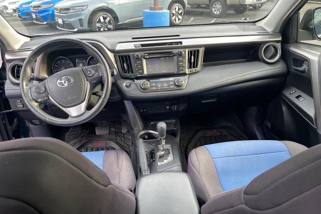 Thumbnail: 2018 Toyota RAV4 - 2