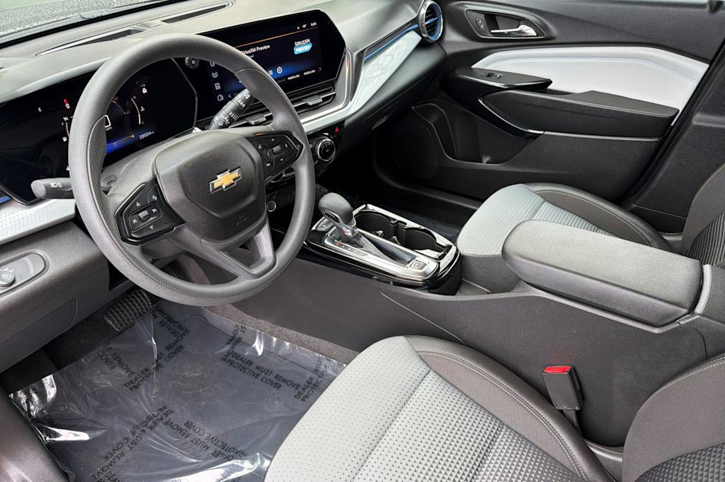 Thumbnail: 2025 Chevrolet Trax - 9