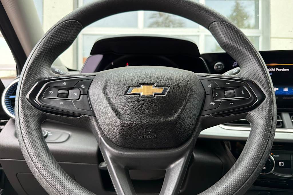 Thumbnail: 2025 Chevrolet Trax - 27