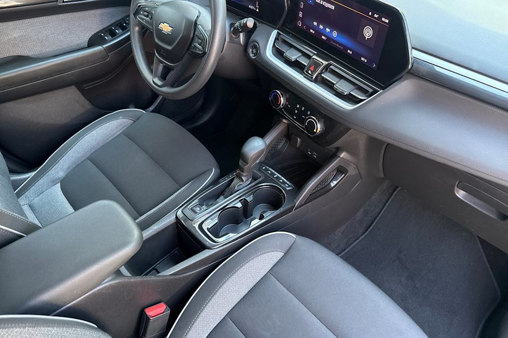 Thumbnail: 2025 Chevrolet TrailBlazer - 13