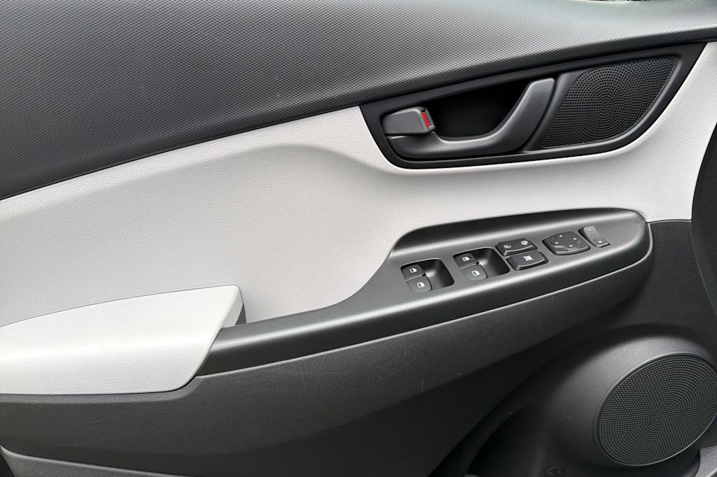 Thumbnail: 2022 Hyundai Kona - 21