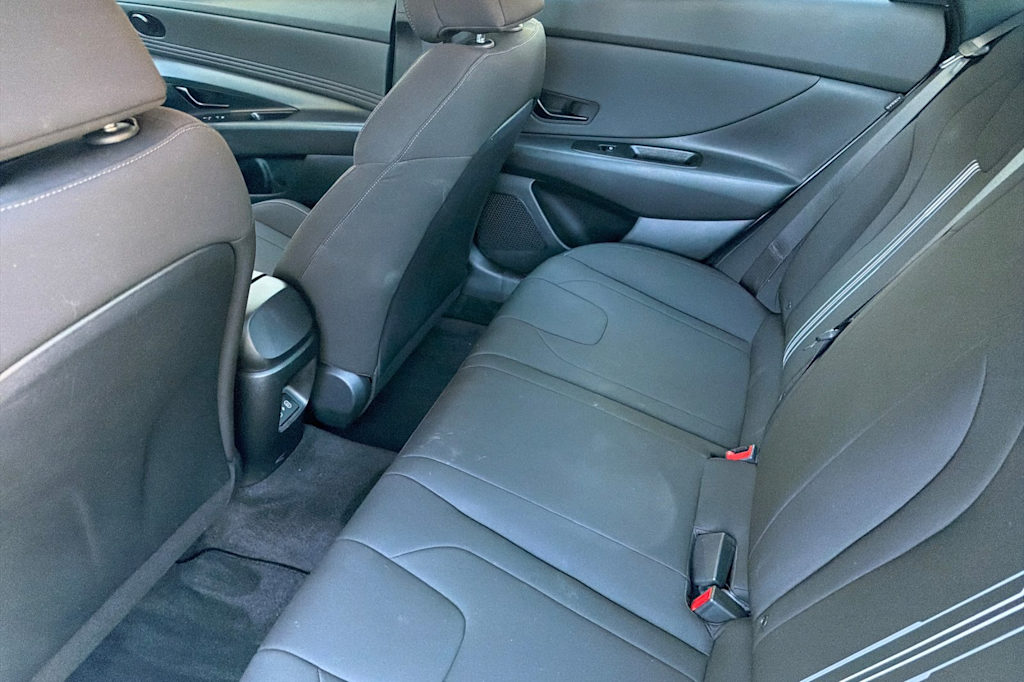 Thumbnail: 2025 Hyundai Elantra - 9