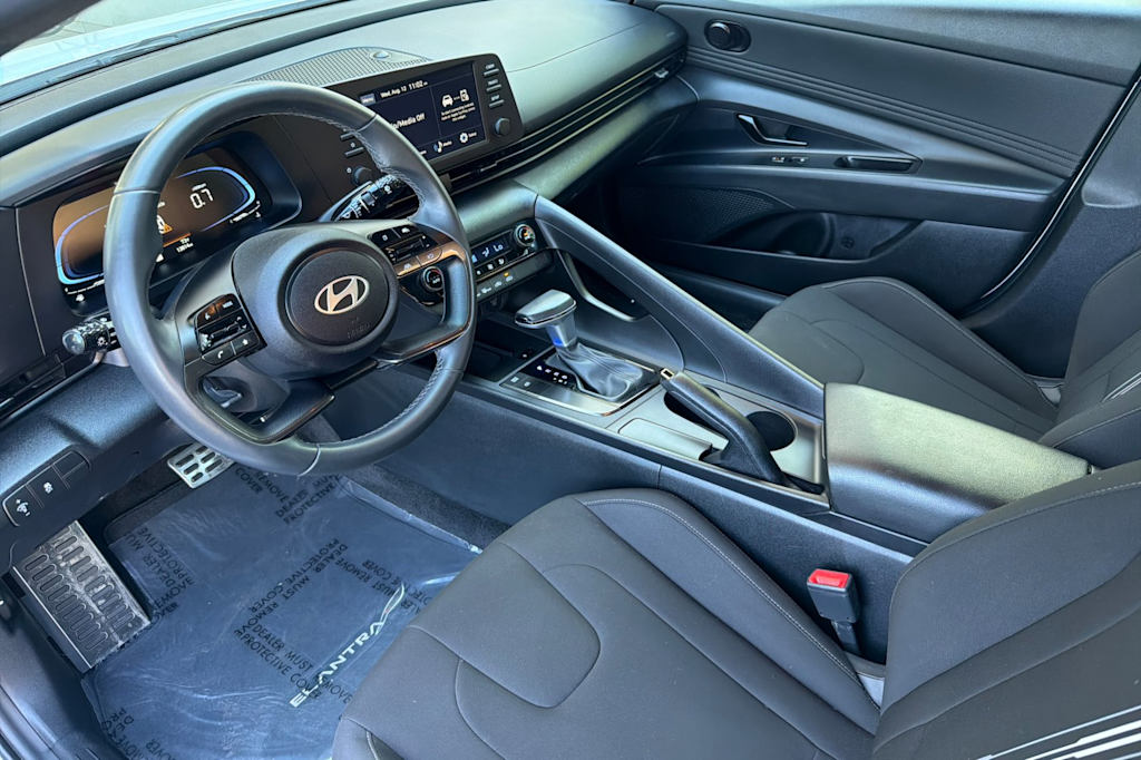 Thumbnail: 2025 Hyundai Elantra - 8