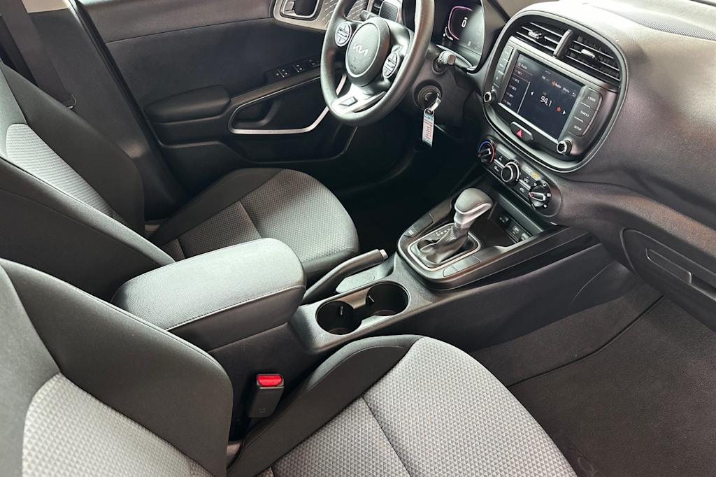 Thumbnail: 2023 Kia Soul - 12