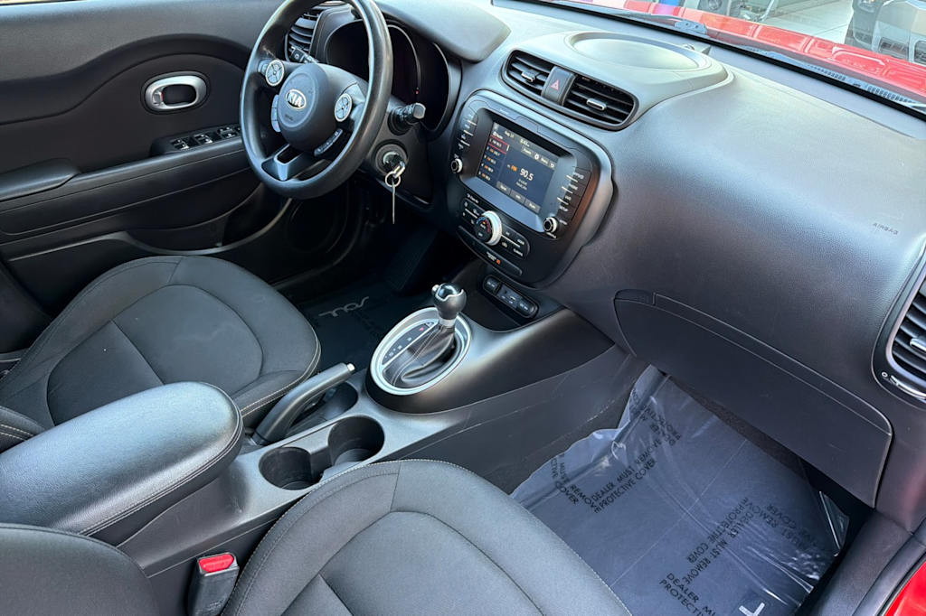 Thumbnail: 2019 Kia Soul - 12
