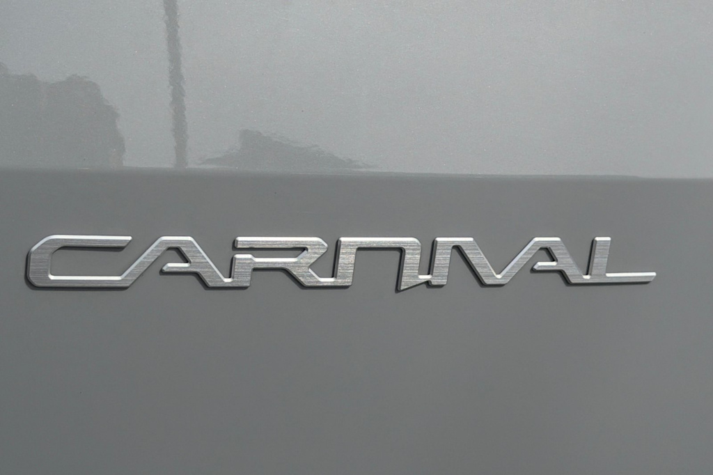 Thumbnail: 2024 Kia Carnival - 7