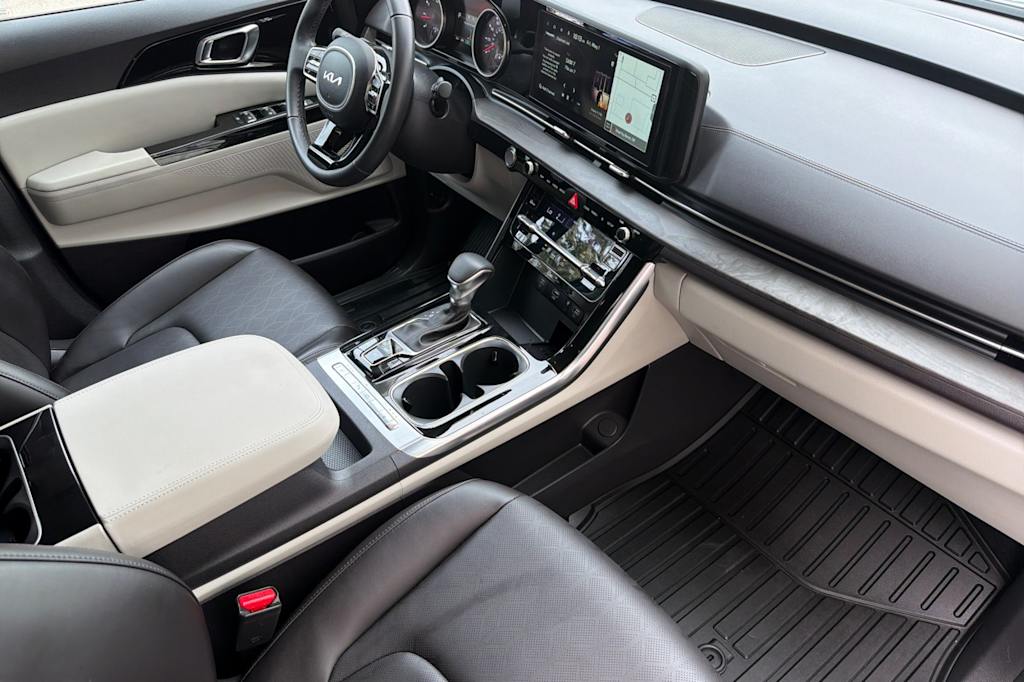 Thumbnail: 2024 Kia Carnival - 12