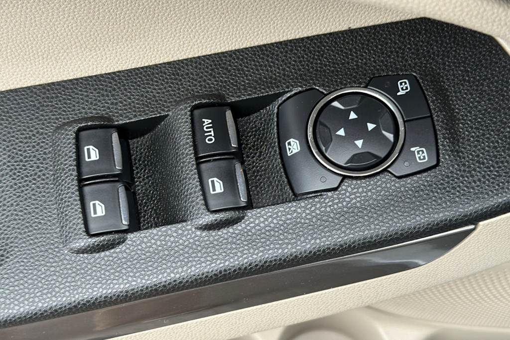 Thumbnail: 2019 Ford EcoSport - 22