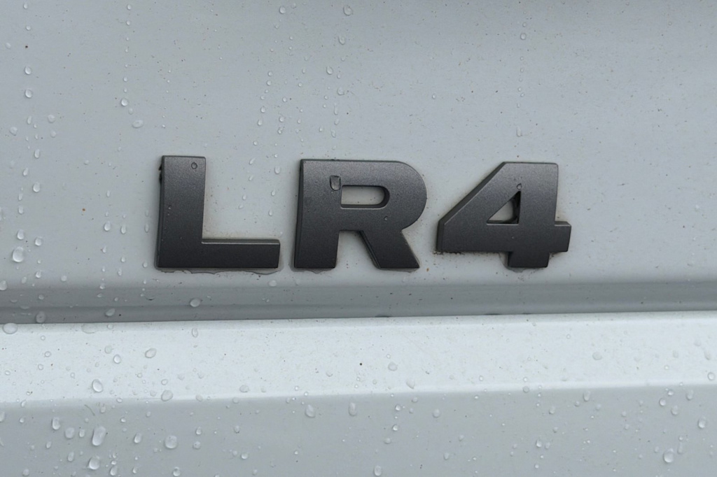 Thumbnail: 2012 Land Rover LR4 - 6