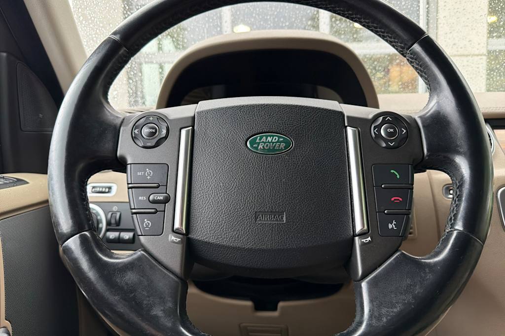 Thumbnail: 2012 Land Rover LR4 - 12