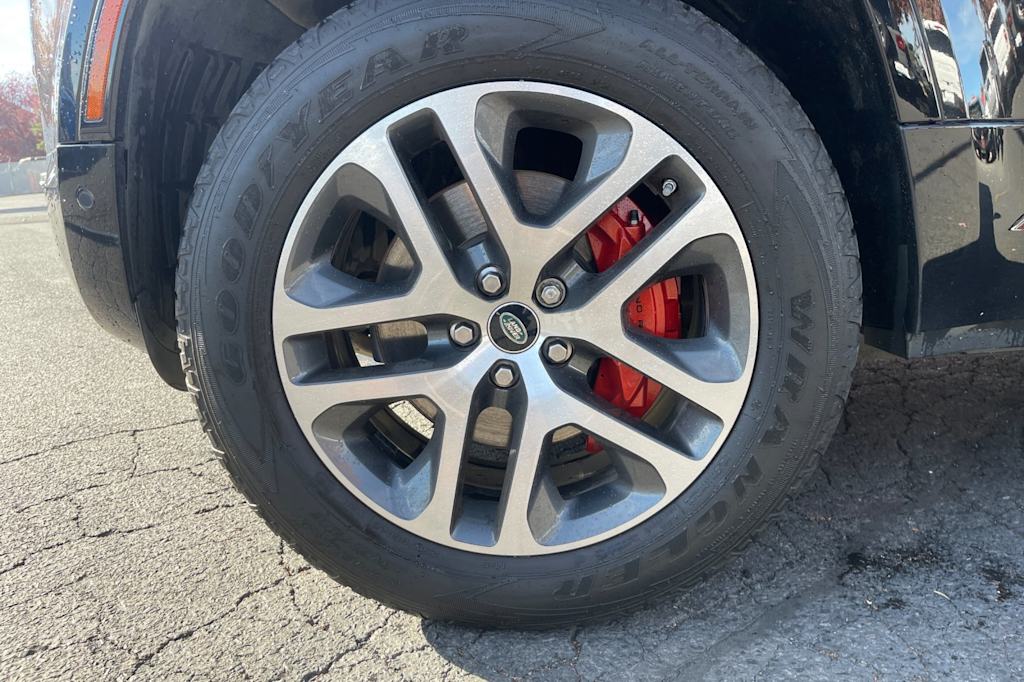 Thumbnail: 2021 Land Rover Defender - 7