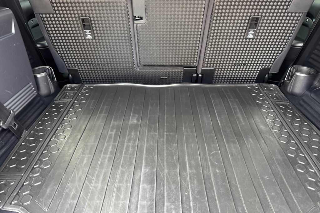 Thumbnail: 2021 Land Rover Defender - 14