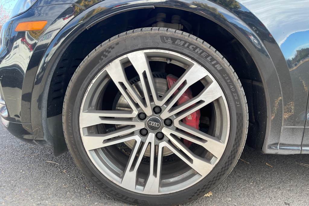 Thumbnail: 2018 Audi SQ5 - 8