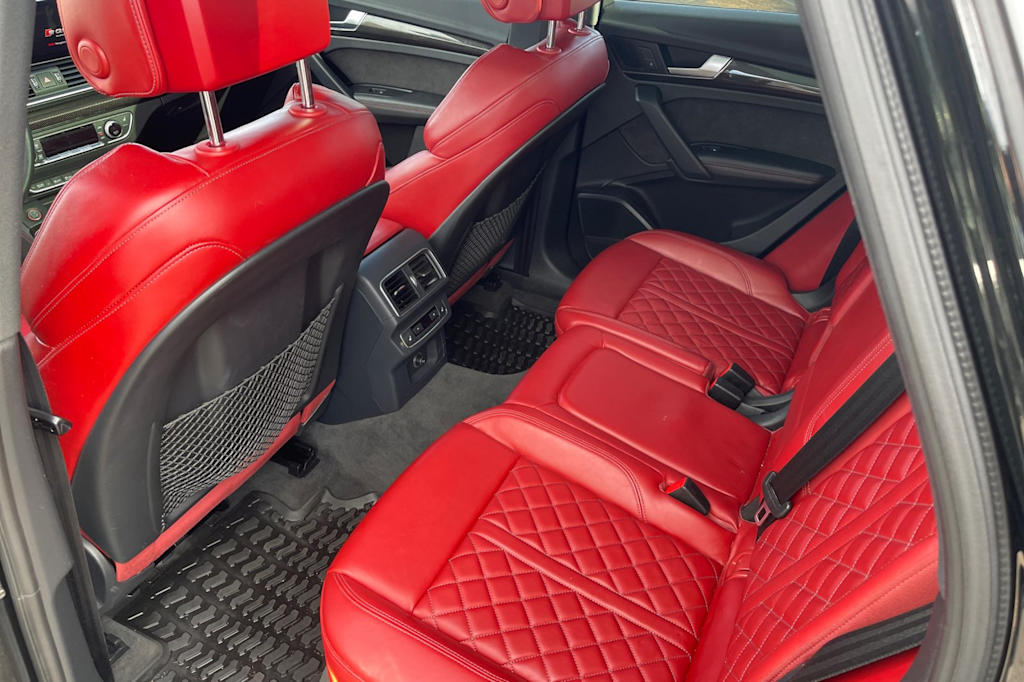 Thumbnail: 2018 Audi SQ5 - 11