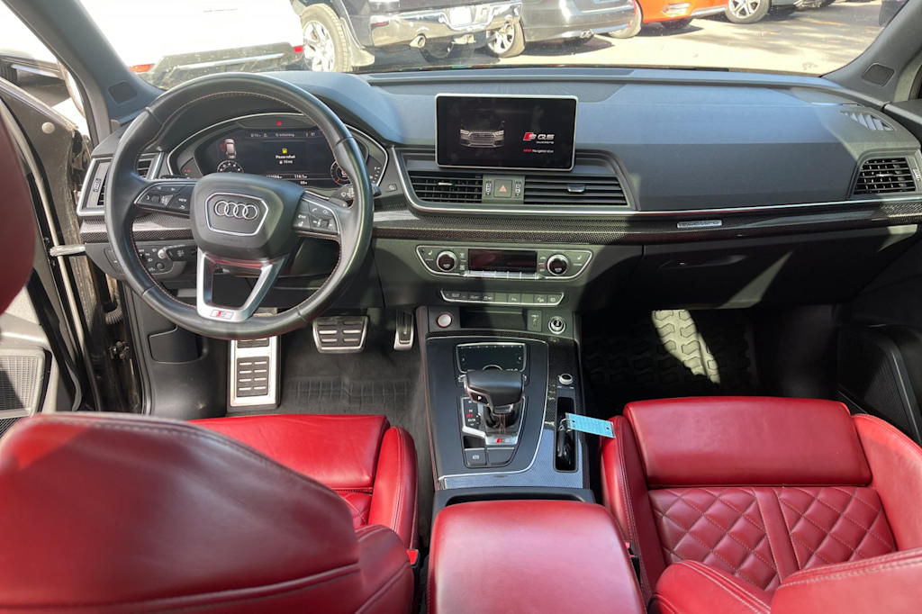 Thumbnail: 2018 Audi SQ5 - 2