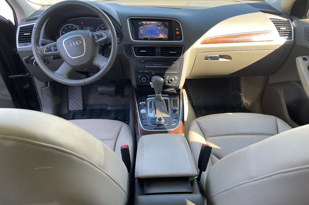 Thumbnail: 2012 Audi Q5 - 2