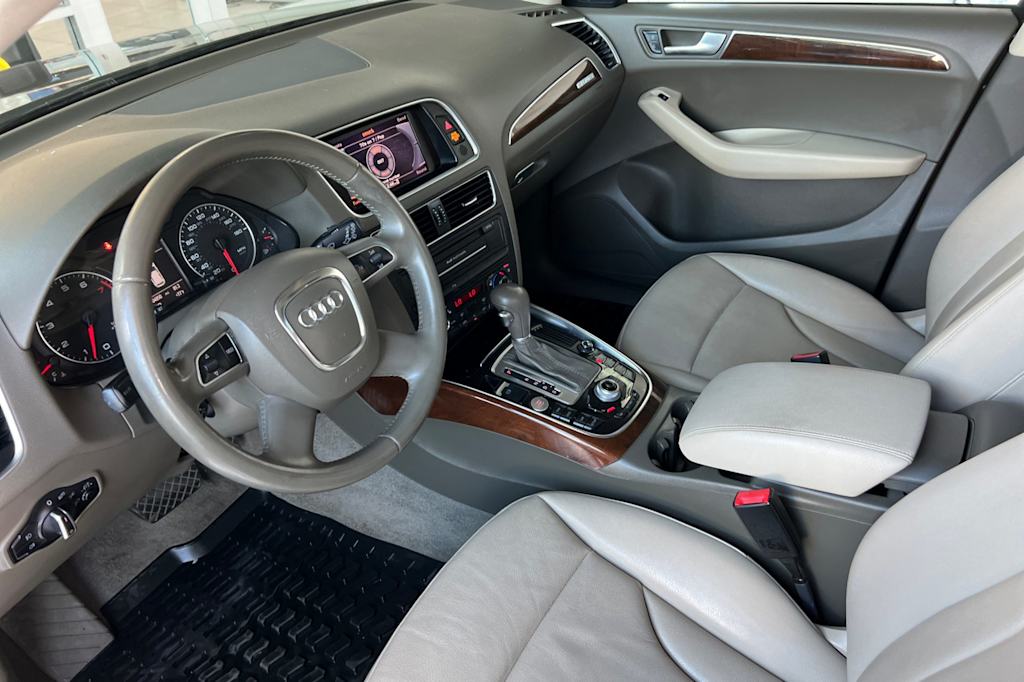 Thumbnail: 2012 Audi Q5 - 9