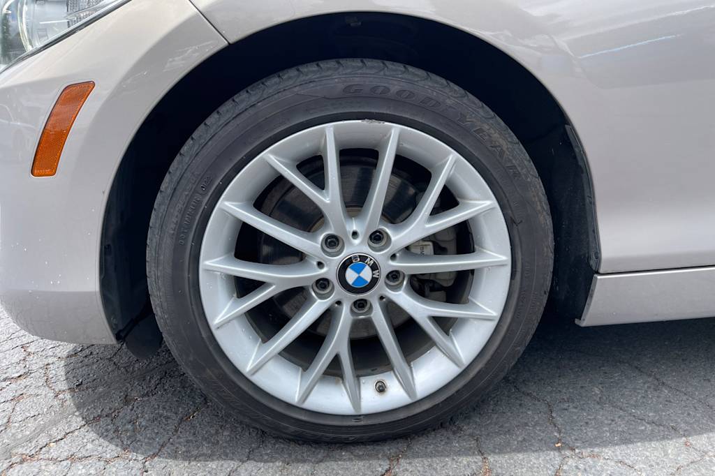 Thumbnail: 2016 BMW 2 Series - 8