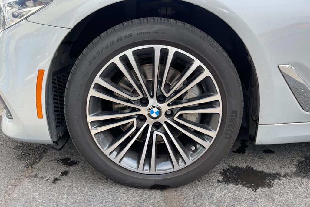 Thumbnail: 2018 BMW 5 Series - 8