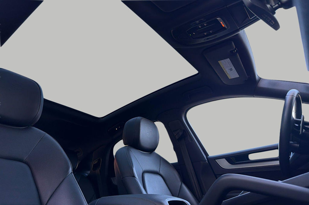 Thumbnail: 2024 Porsche Cayenne - 22
