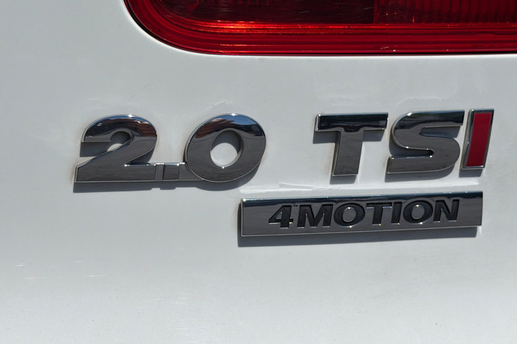Thumbnail: 2015 Volkswagen Tiguan - 7