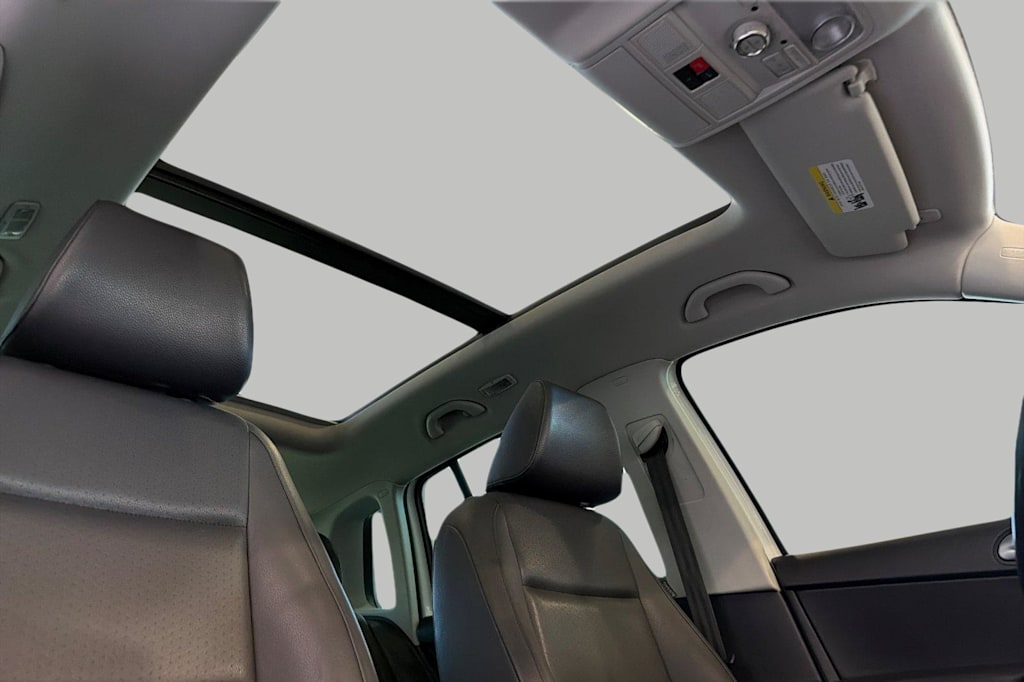 Thumbnail: 2015 Volkswagen Tiguan - 23