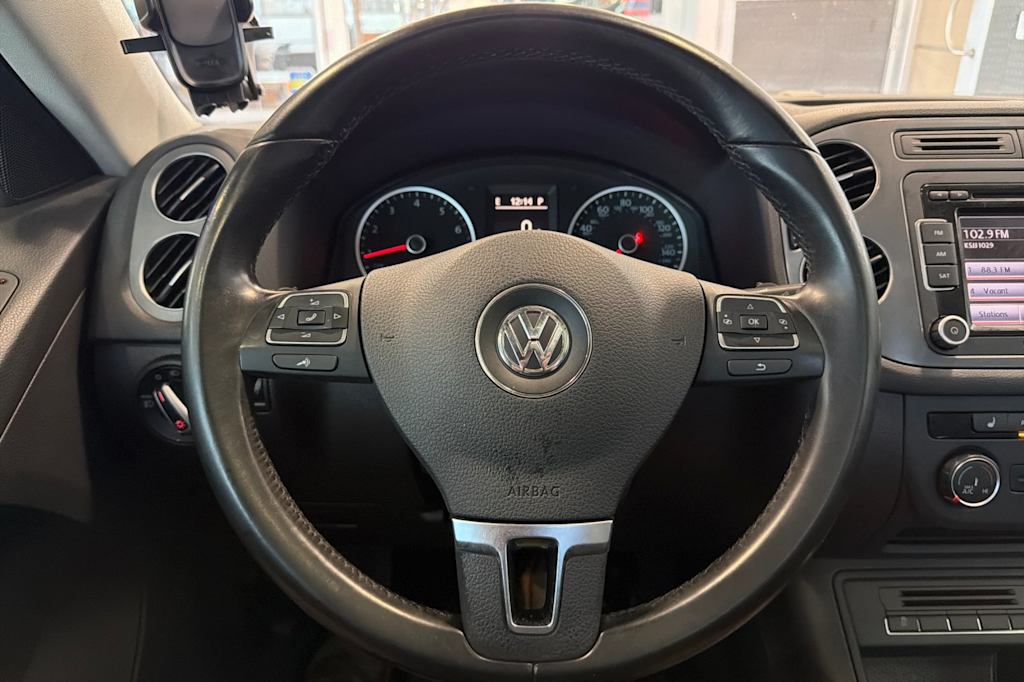 Thumbnail: 2015 Volkswagen Tiguan - 27