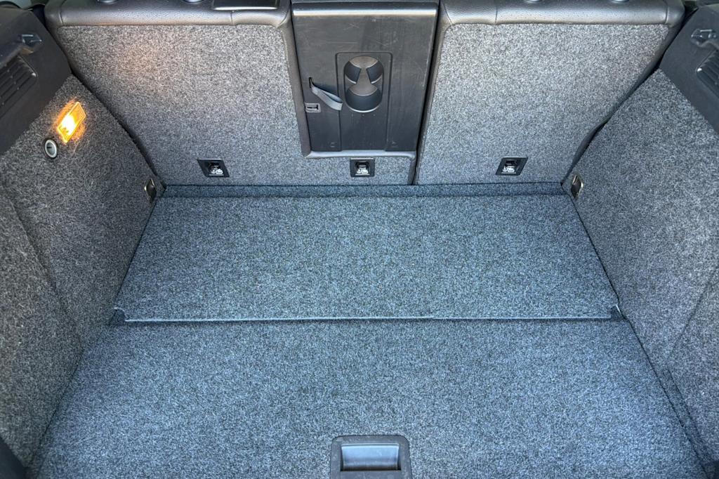 Thumbnail: 2015 Volkswagen Tiguan - 16