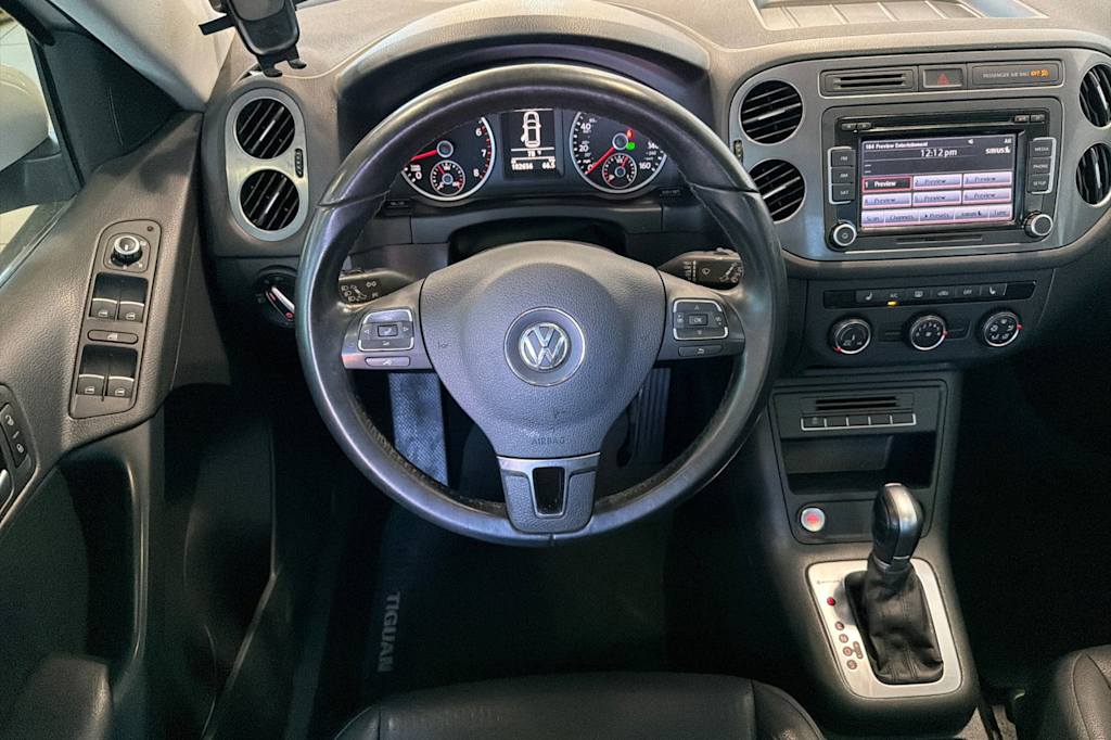 Thumbnail: 2015 Volkswagen Tiguan - 11