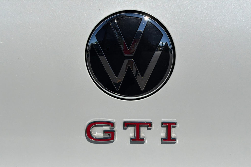 Thumbnail: 2023 Volkswagen Golf - 6
