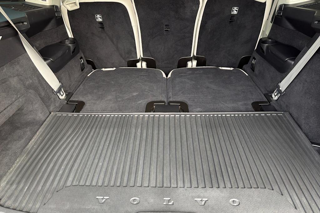 Thumbnail: 2022 Volvo XC90 - 16