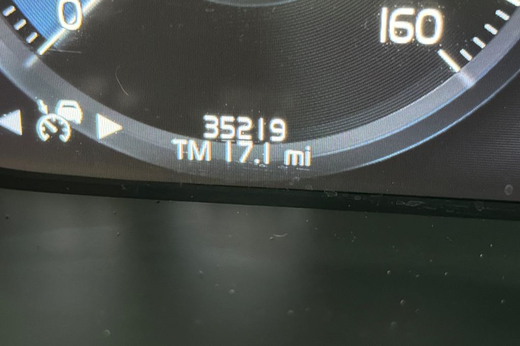 Thumbnail: 2022 Volvo XC90 - 29