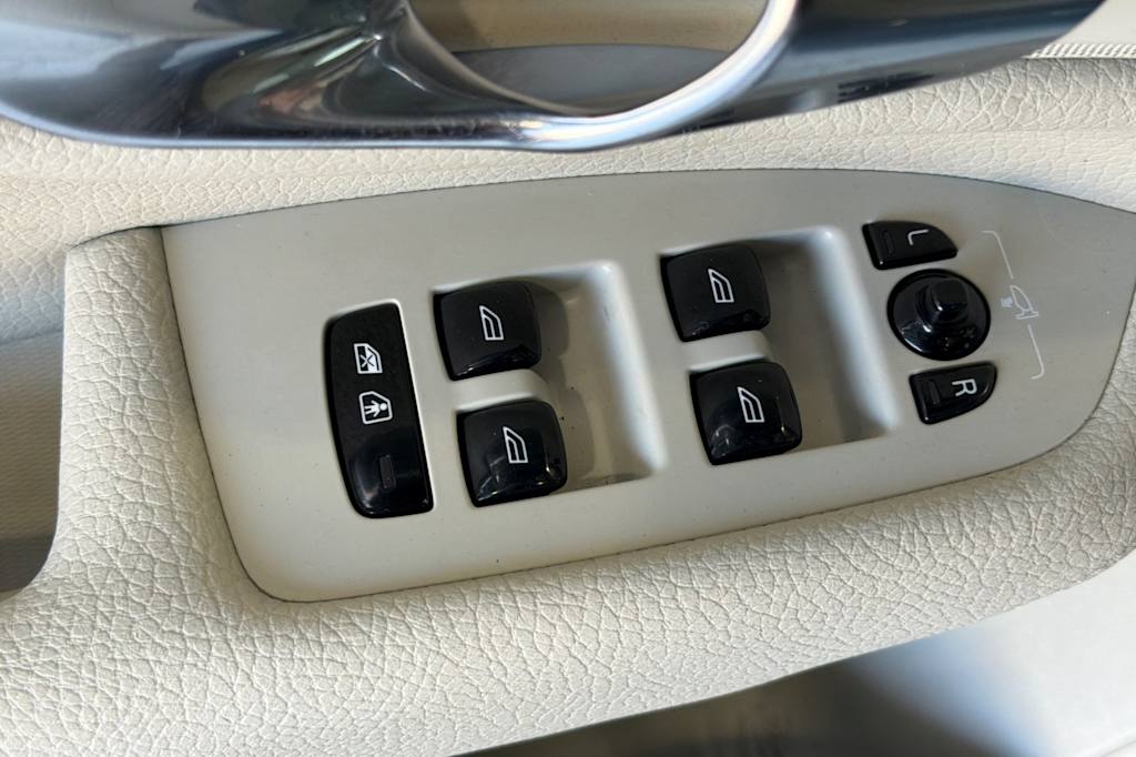 Thumbnail: 2019 Volvo XC90 - 23