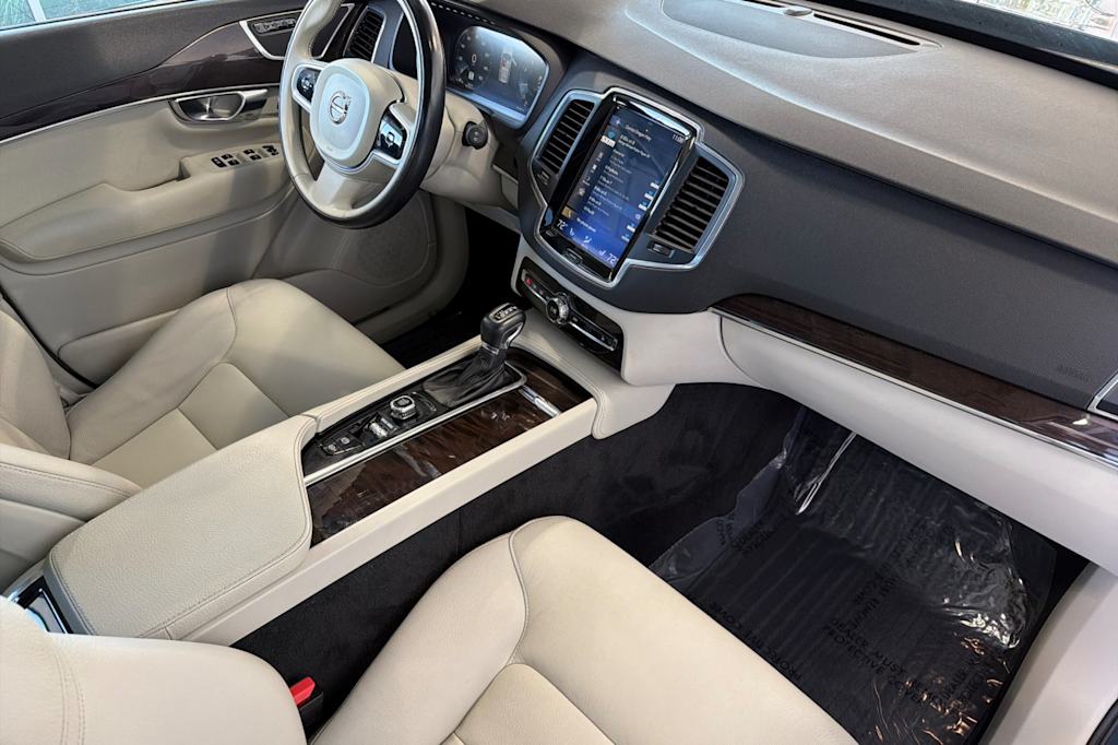 Thumbnail: 2019 Volvo XC90 - 12