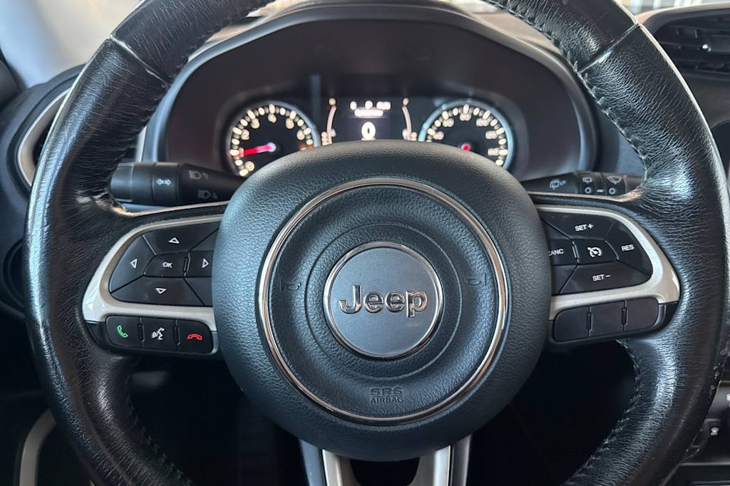 Thumbnail: 2017 Jeep Renegade - 27