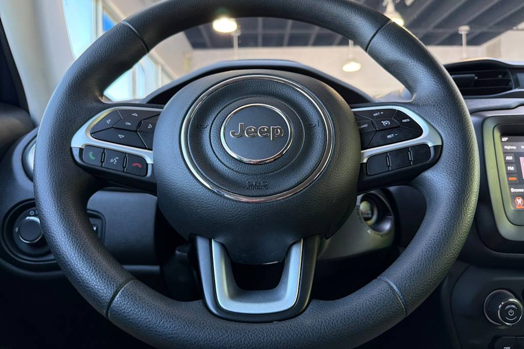 Thumbnail: 2019 Jeep Renegade - 26
