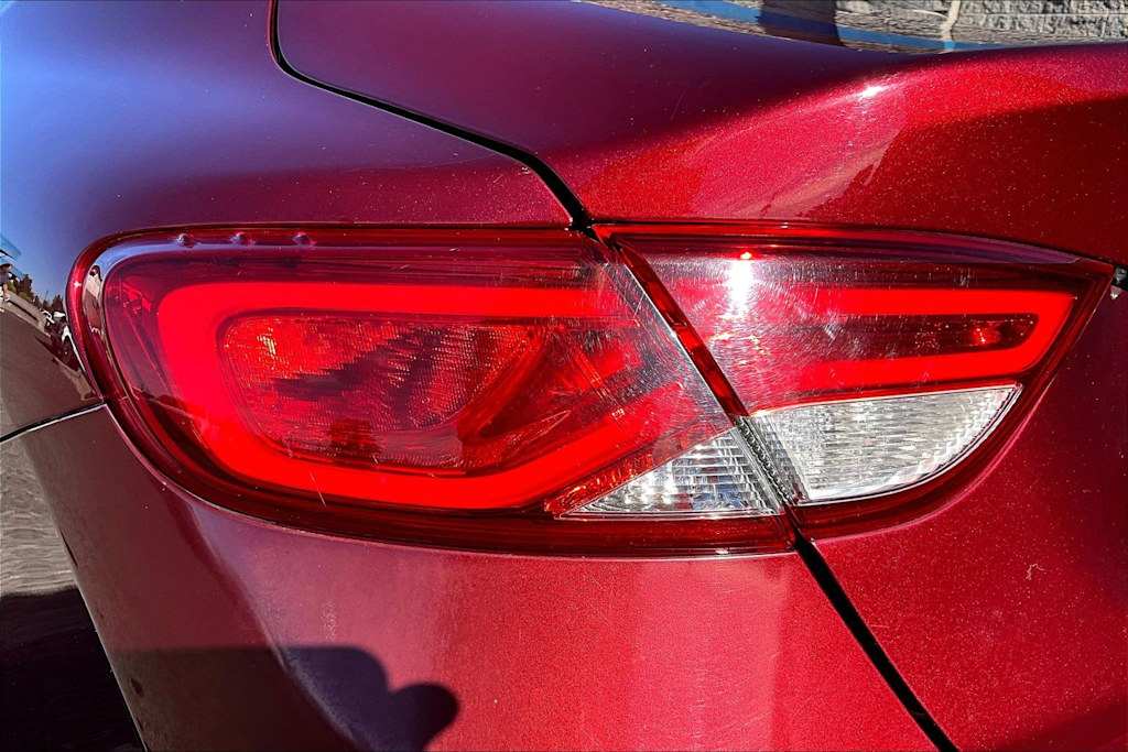 Thumbnail: 2016 Chrysler 200 - 32