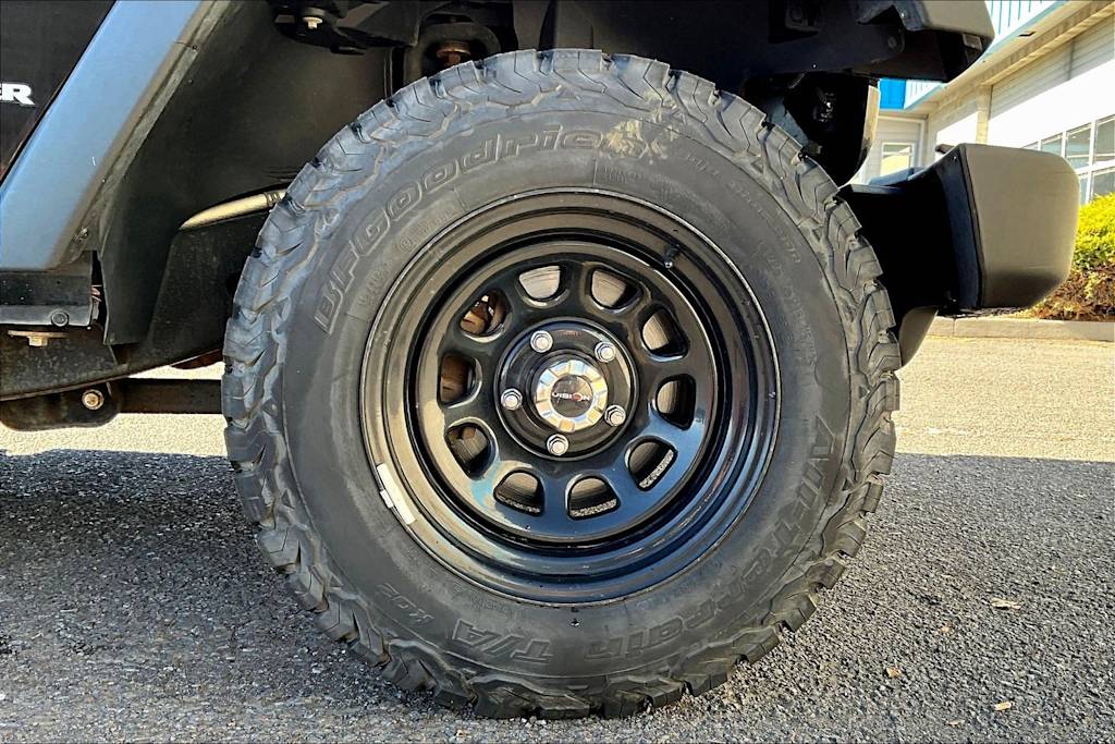 Thumbnail: 2015 Jeep Wrangler - 34