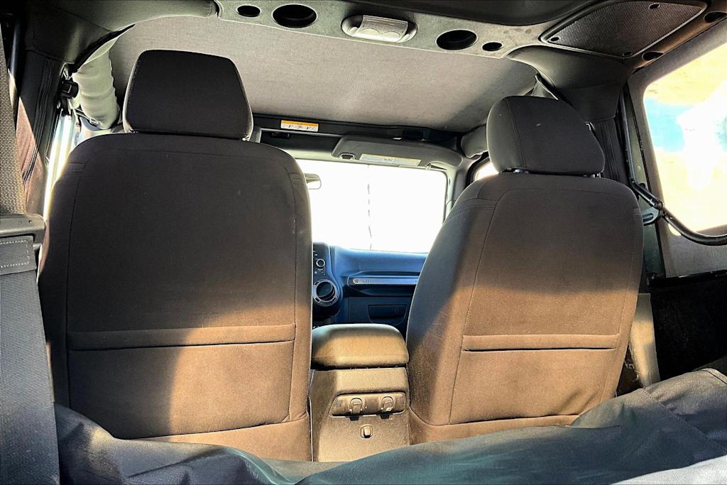 Thumbnail: 2015 Jeep Wrangler - 13