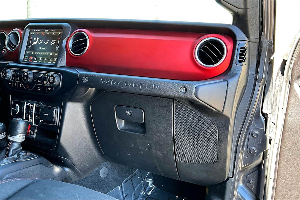 Thumbnail: 2020 Jeep Wrangler - 23