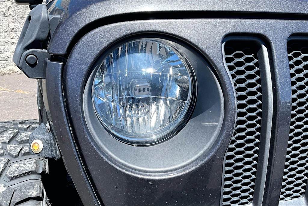 Thumbnail: 2020 Jeep Wrangler - 31