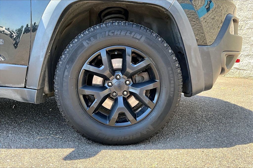 Thumbnail: 2016 Jeep Cherokee - 34