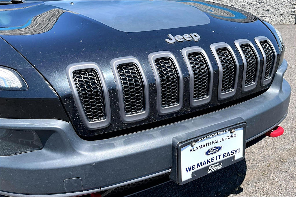 Thumbnail: 2016 Jeep Cherokee - 33