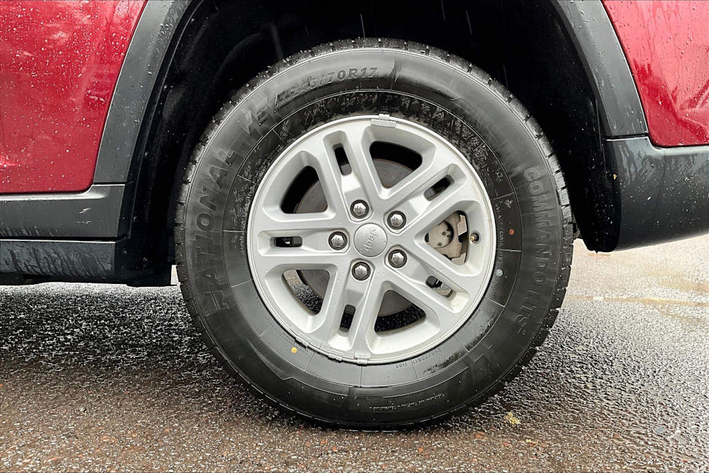 Thumbnail: 2023 Jeep Grand Cherokee - 35