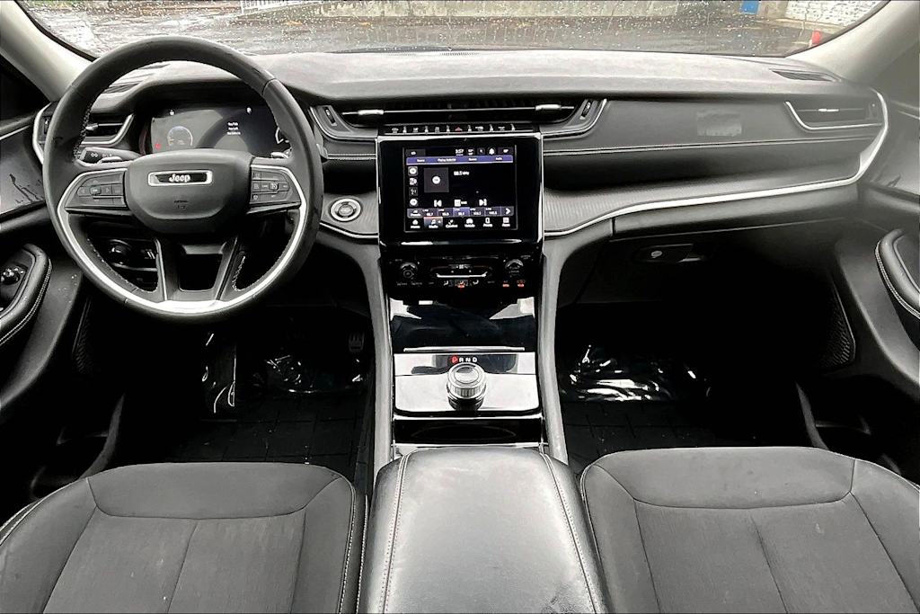 Thumbnail: 2023 Jeep Grand Cherokee - 10