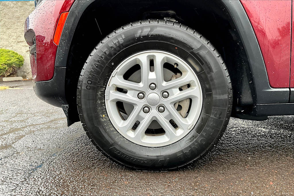 Thumbnail: 2023 Jeep Grand Cherokee - 8