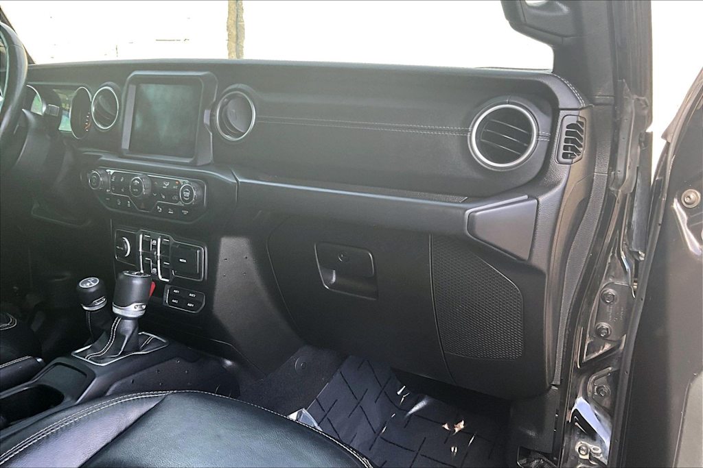 Thumbnail: 2020 Jeep Gladiator - 24