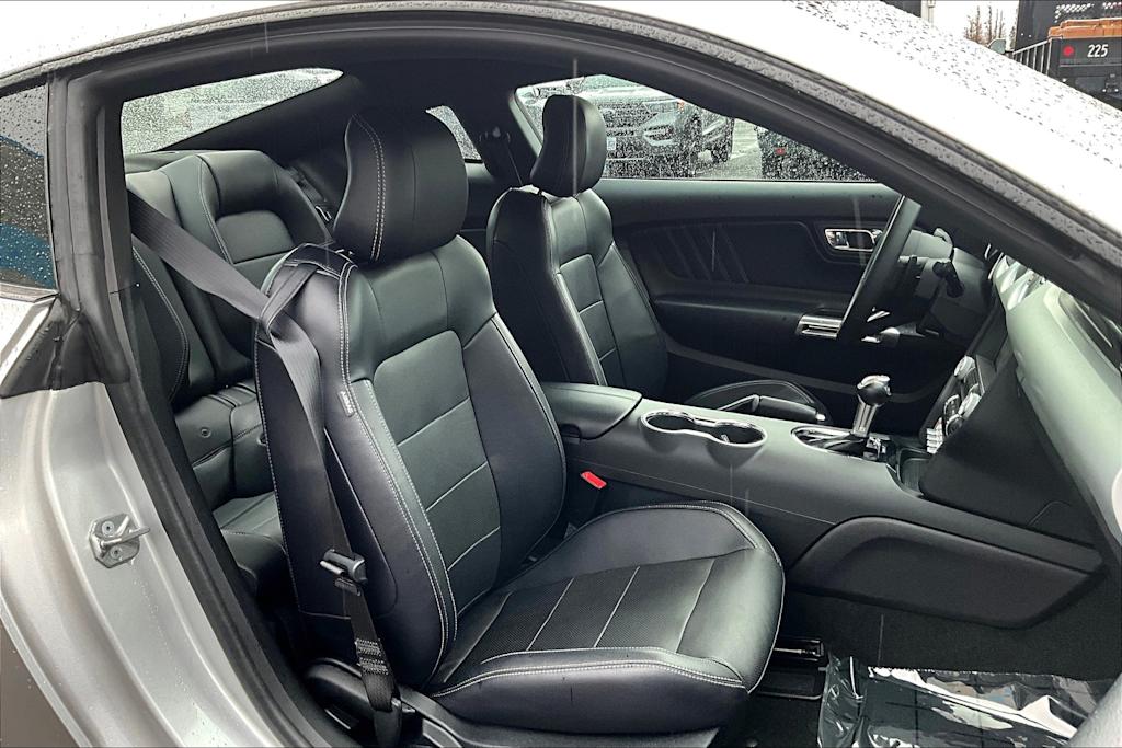 2016 Ford Mustang GT Premium 12